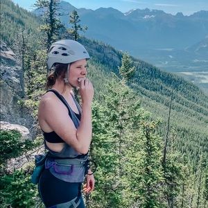 Meet your Posher, Courtney